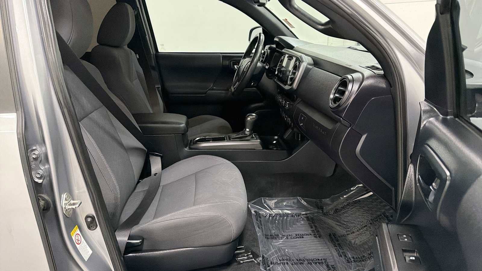 Thumbnail: 2018 Toyota Tacoma - 29