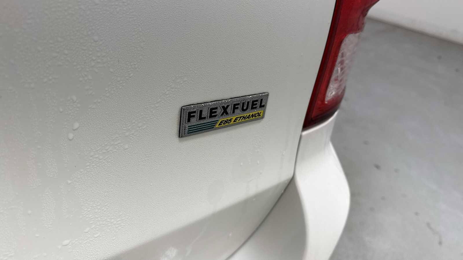 Thumbnail: 2011 Dodge Grand Caravan - 27