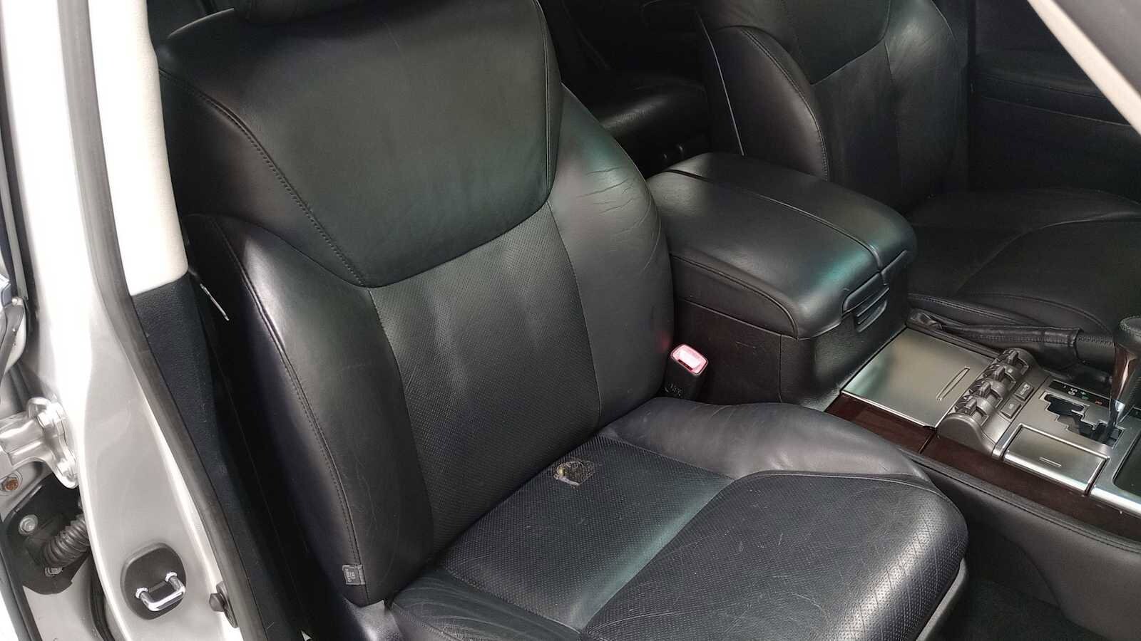 Thumbnail: 2011 Lexus LX - 31