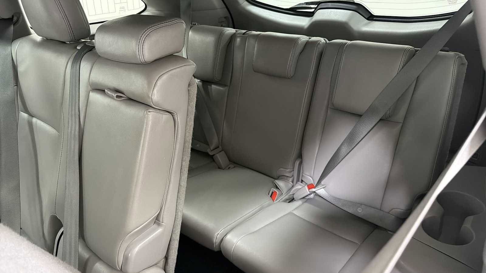 Thumbnail: 2017 Toyota Highlander - 25