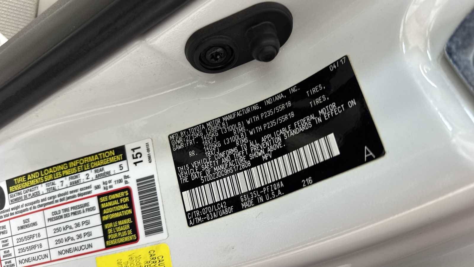 Thumbnail: 2017 Toyota Sienna - 11