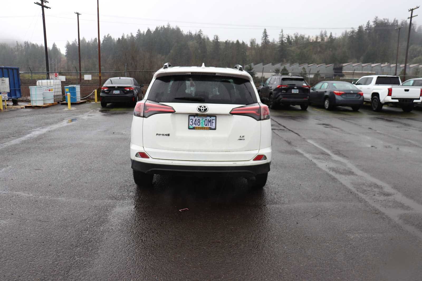 Thumbnail: 2017 Toyota RAV4 - 6