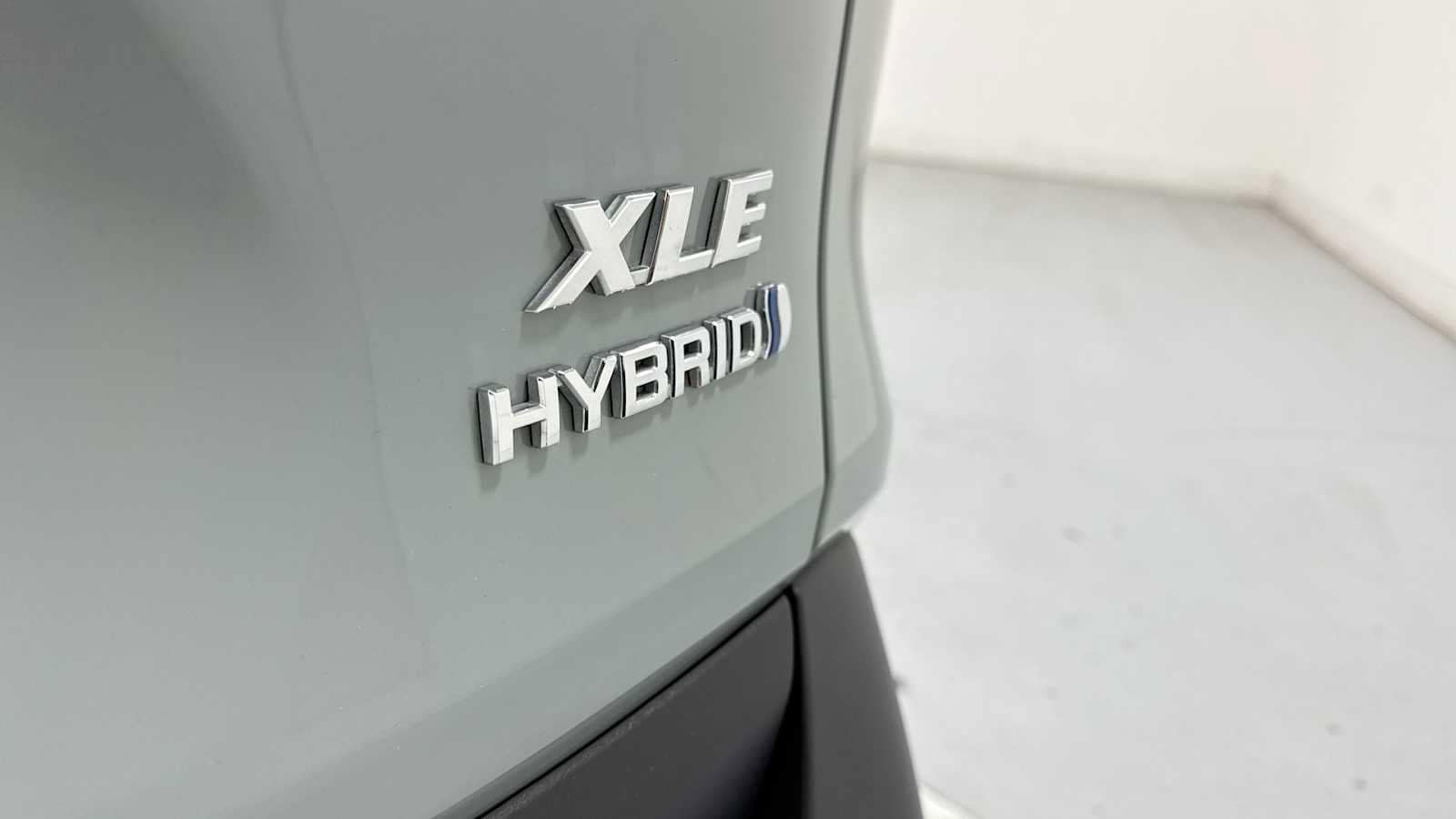 Thumbnail: 2022 Toyota RAV4 - 28