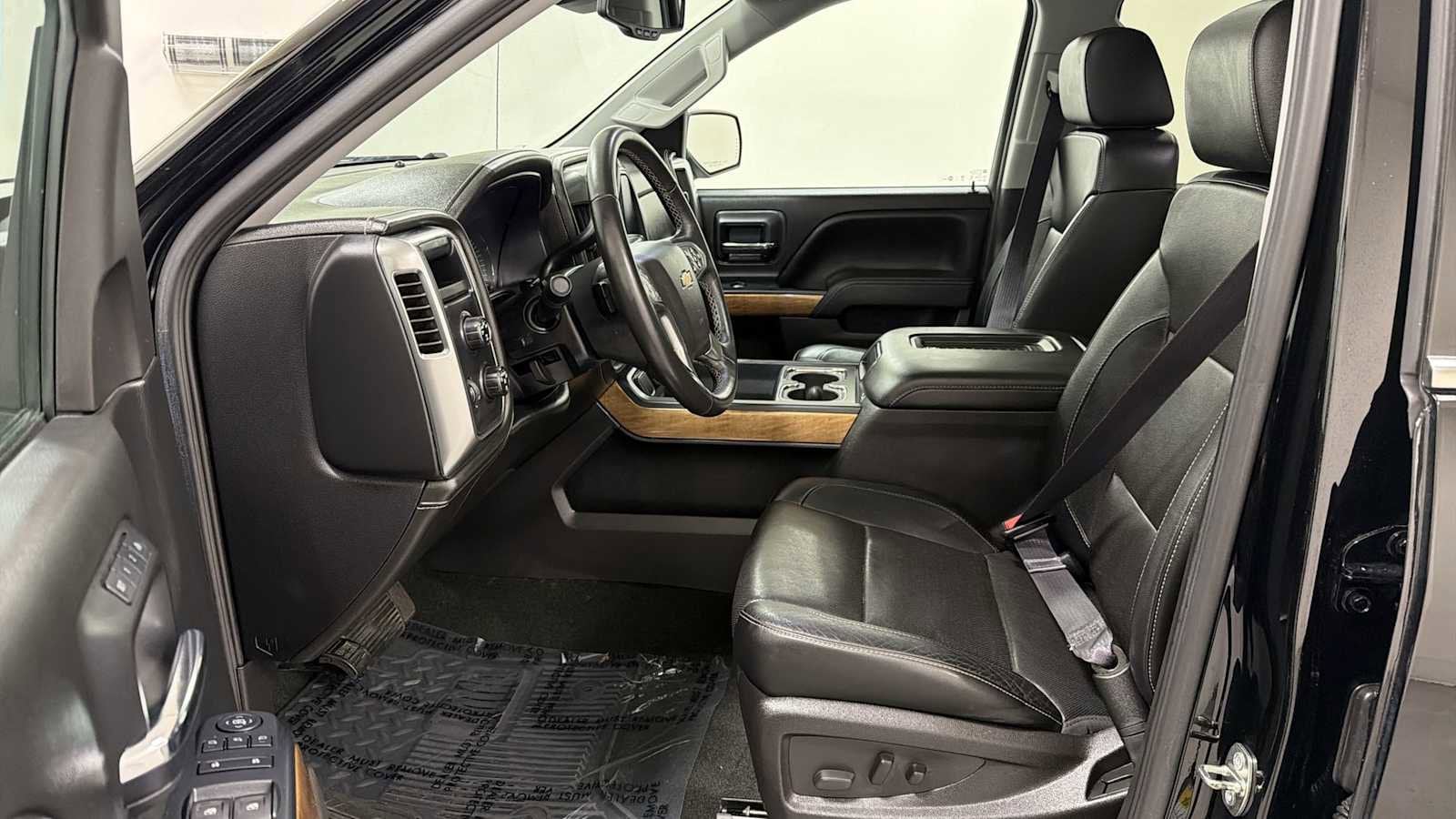 Thumbnail: 2016 Chevrolet Silverado 1500 - 13