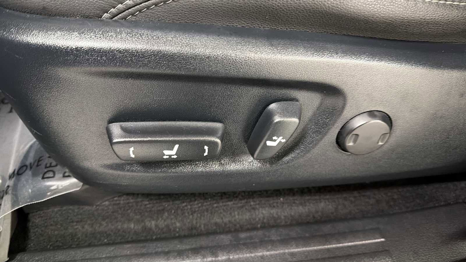 Thumbnail: 2022 Toyota 4Runner - 14