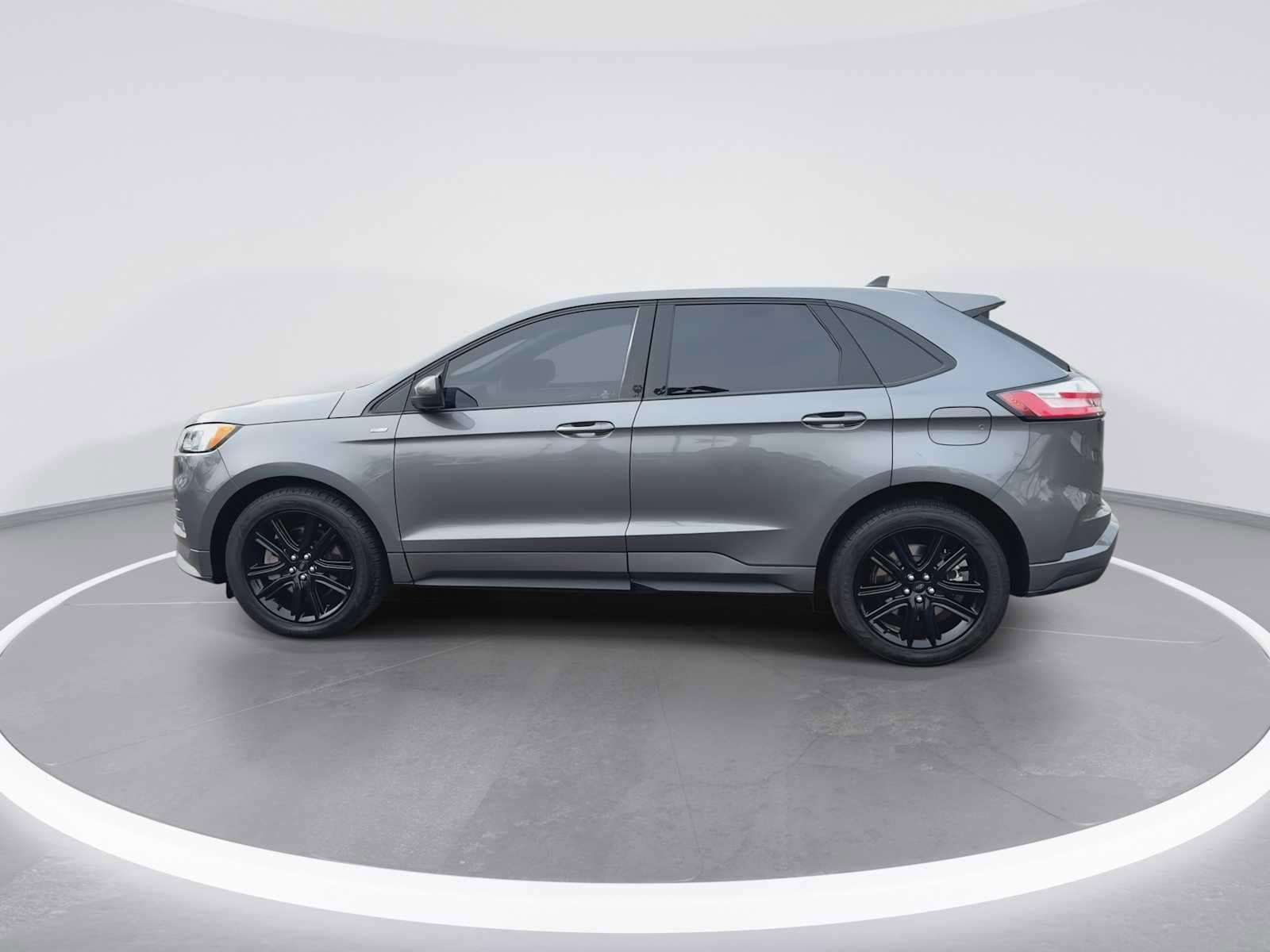 Thumbnail: 2022 Ford Edge - 5