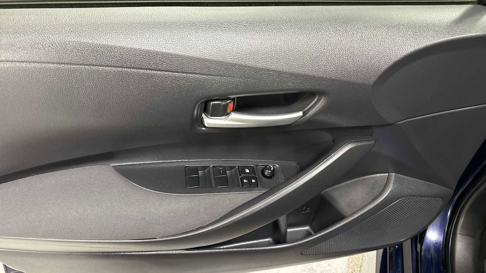 Thumbnail: 2021 Toyota Corolla - 15