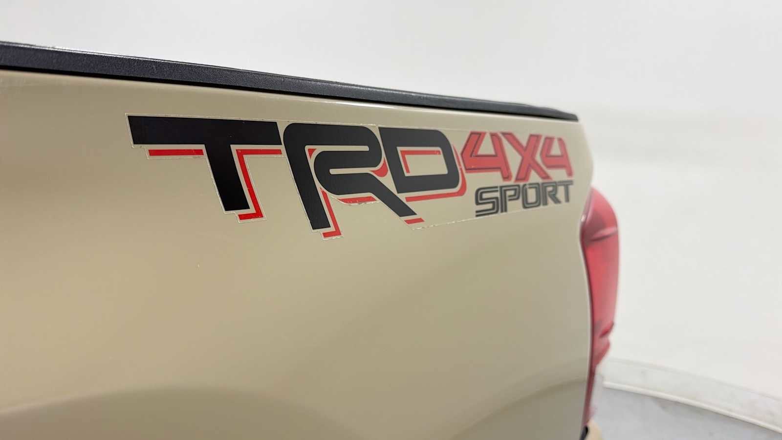 Thumbnail: 2017 Toyota Tacoma - 28
