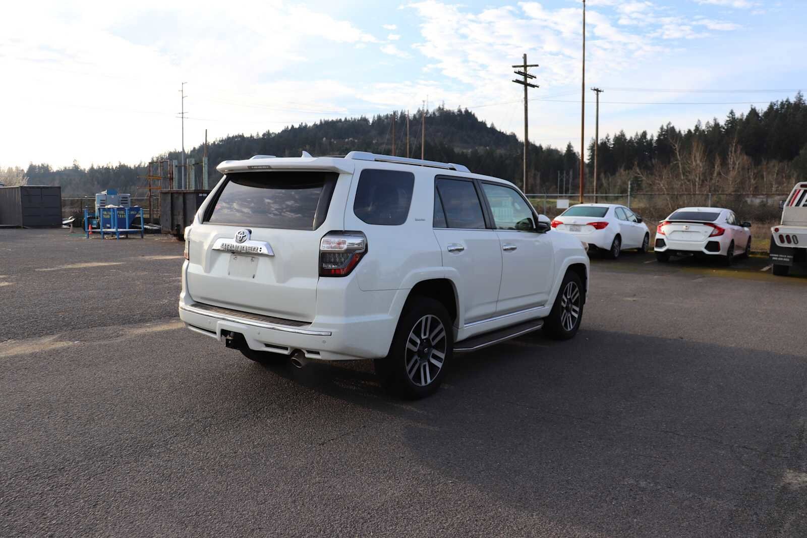 Thumbnail: 2015 Toyota 4Runner - 5