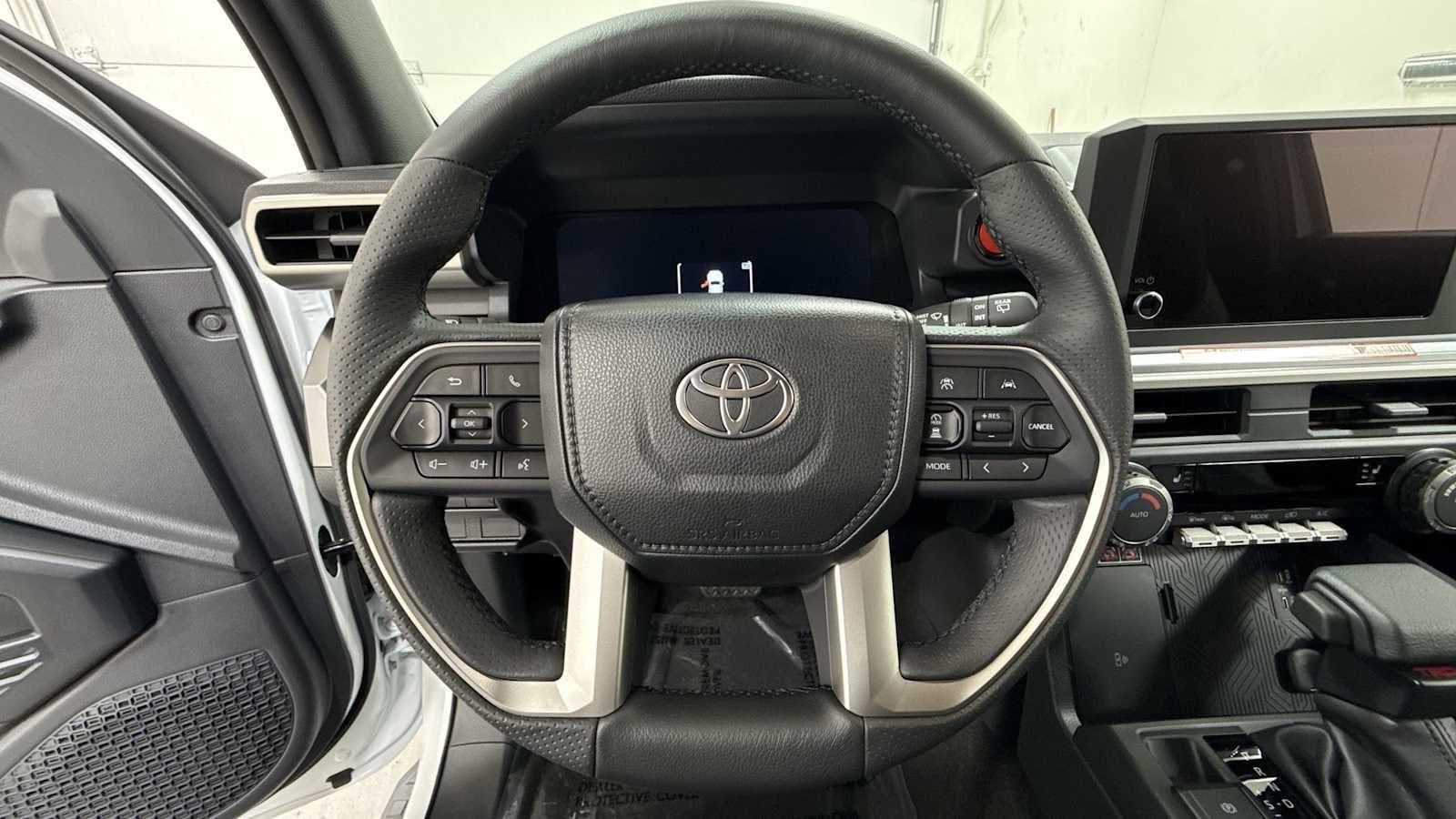 Thumbnail: 2025 Toyota 4Runner - 16