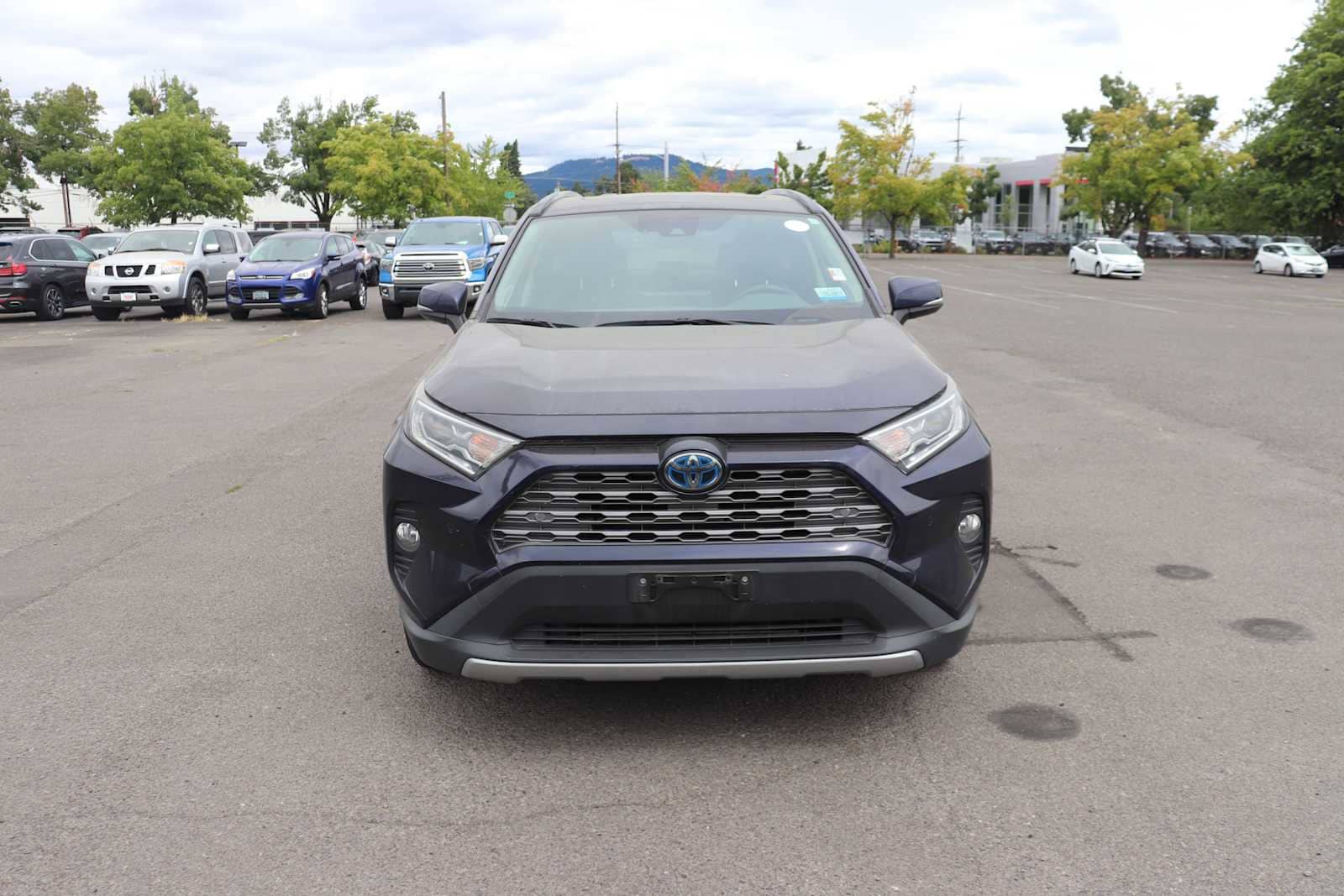 Thumbnail: 2019 Toyota RAV4 - 2