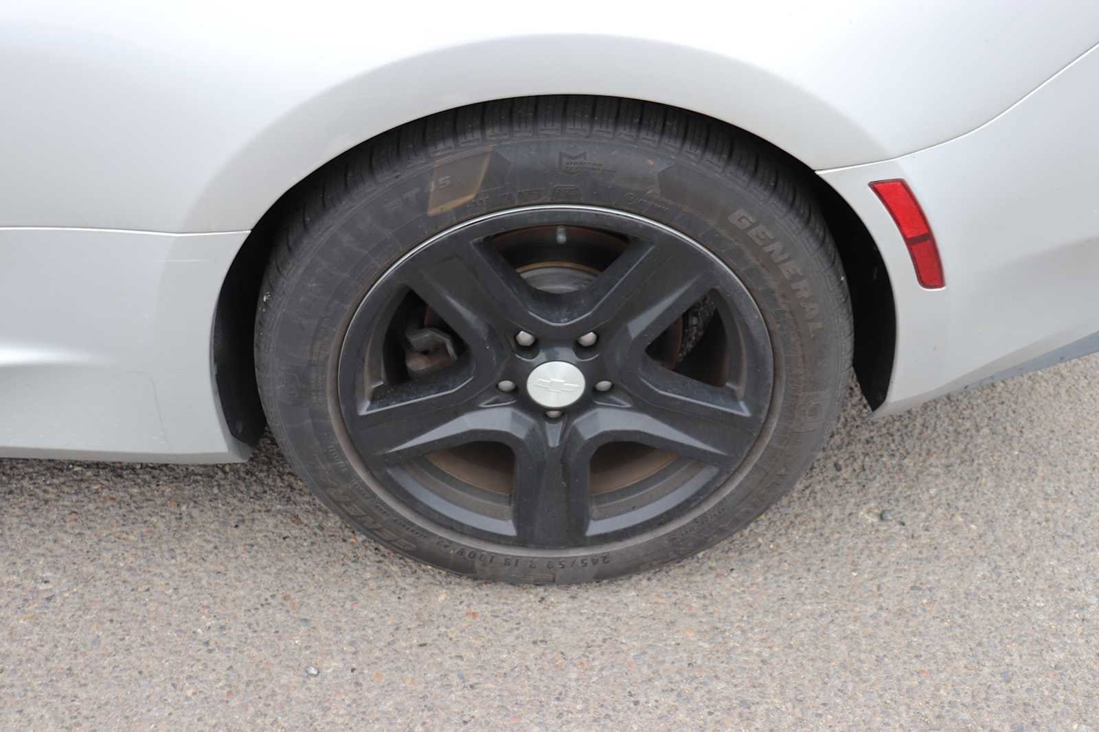 Thumbnail: 2017 Chevrolet Camaro - 9