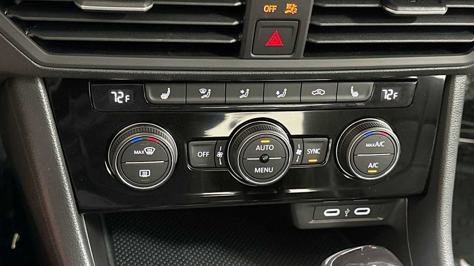 2024 Volkswagen Jetta SE 20