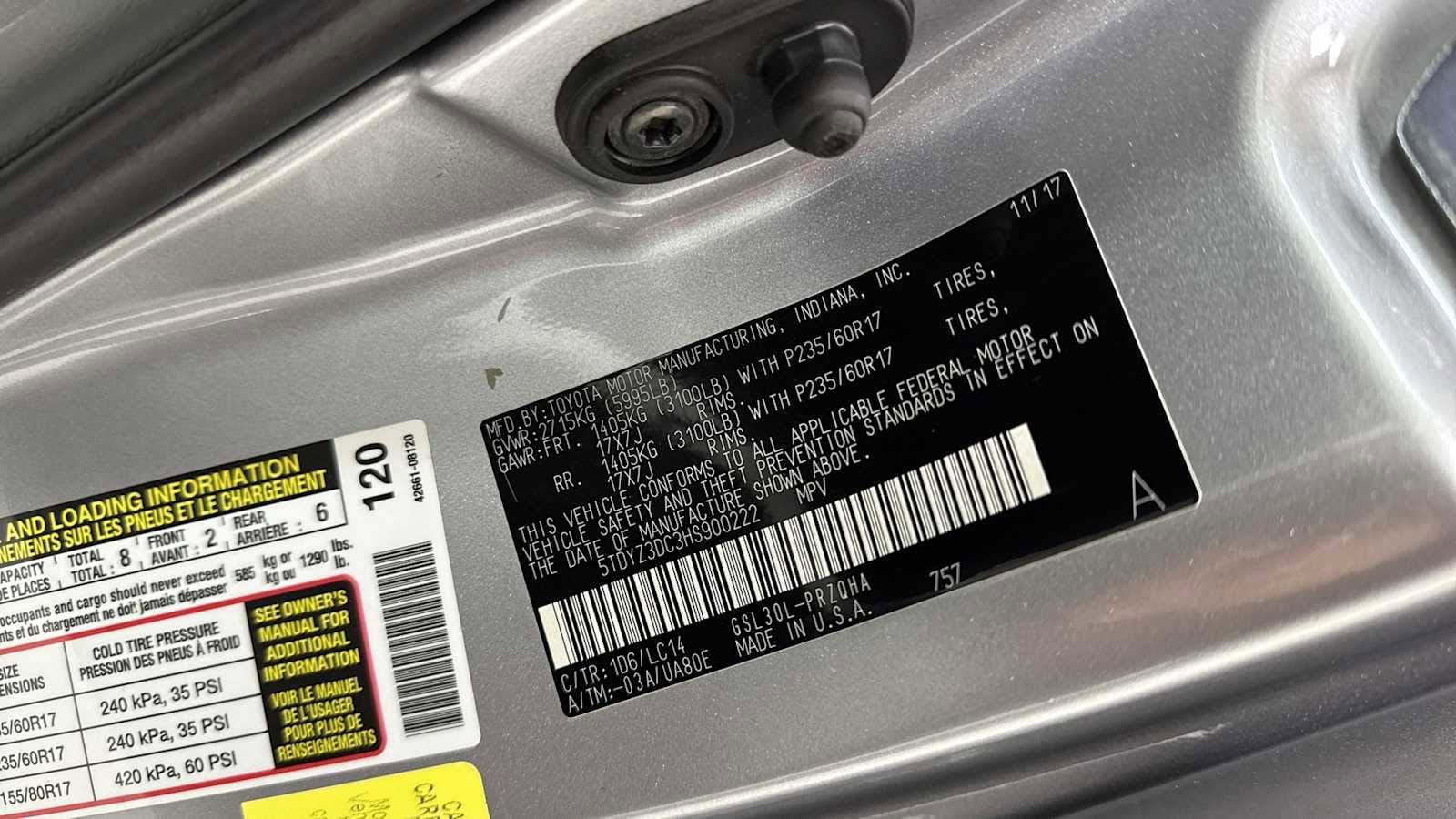 Thumbnail: 2017 Toyota Sienna - 11