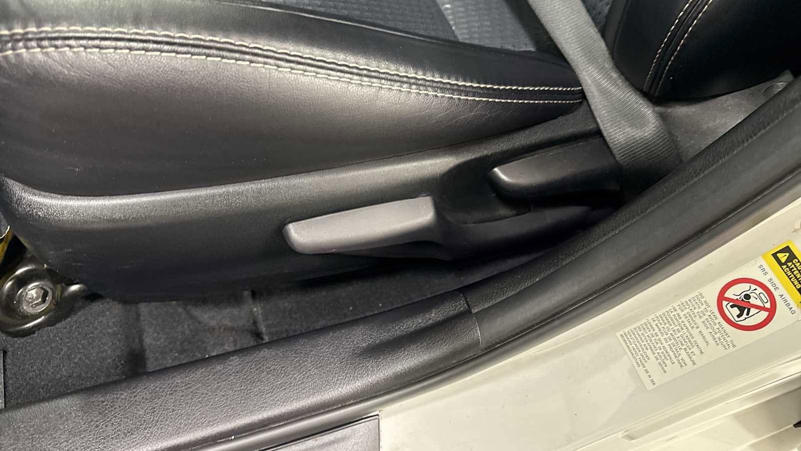 Thumbnail: 2012 Toyota Camry - 14