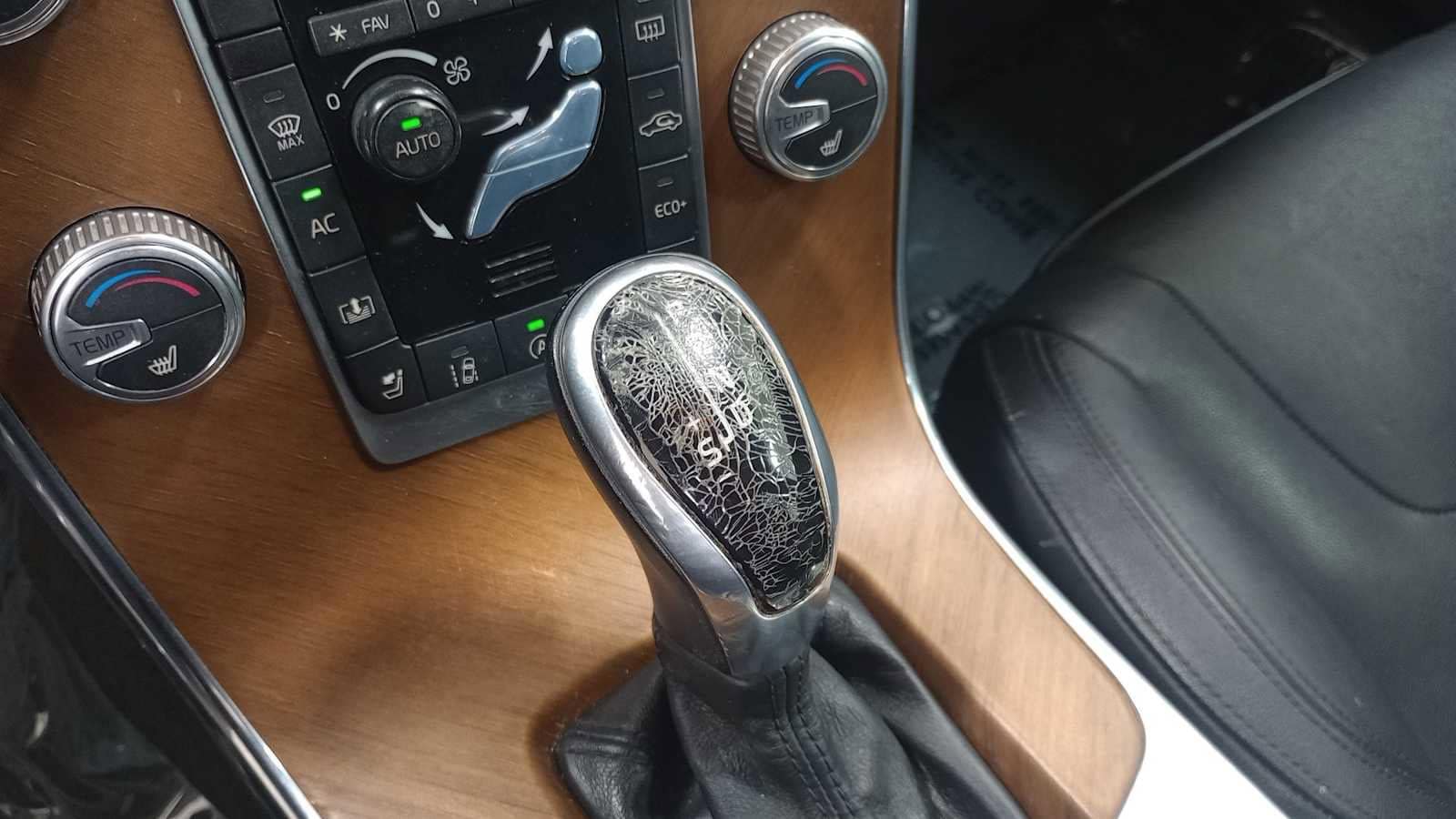 Thumbnail: 2016 Volvo S60 - 22