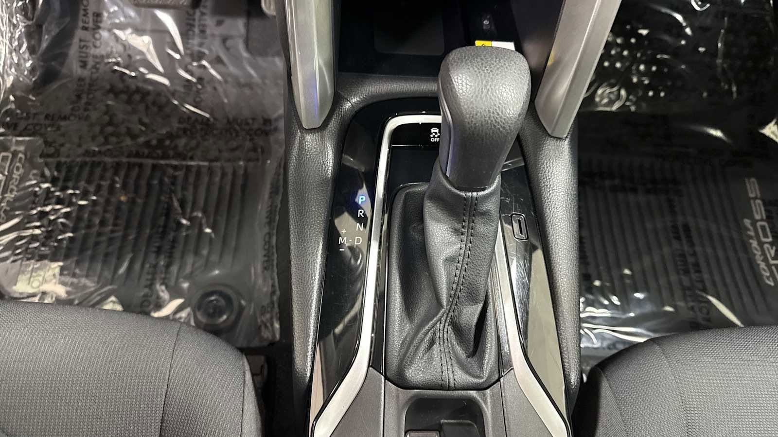 Thumbnail: 2022 Toyota Corolla Cross - 21