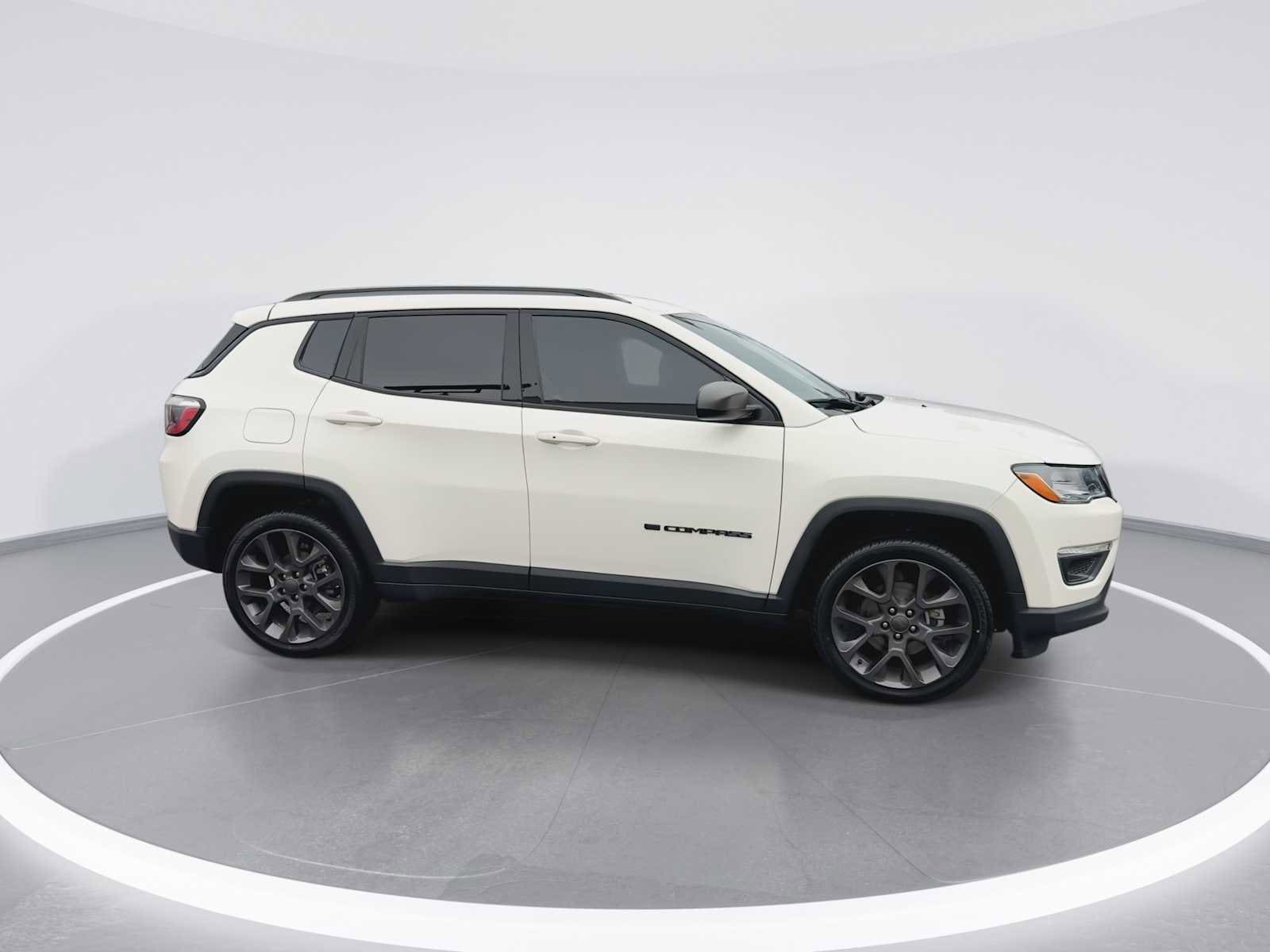 Thumbnail: 2021 Jeep Compass - 9