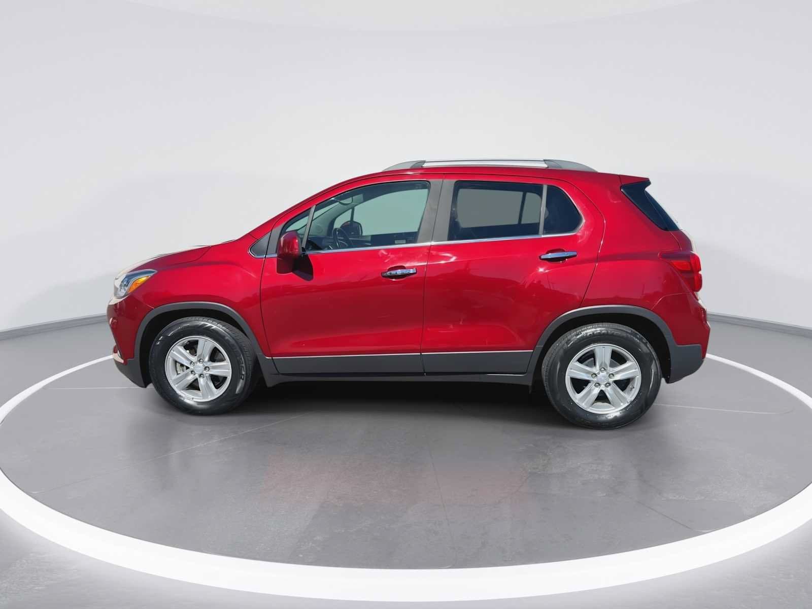 Thumbnail: 2018 Chevrolet Trax - 4