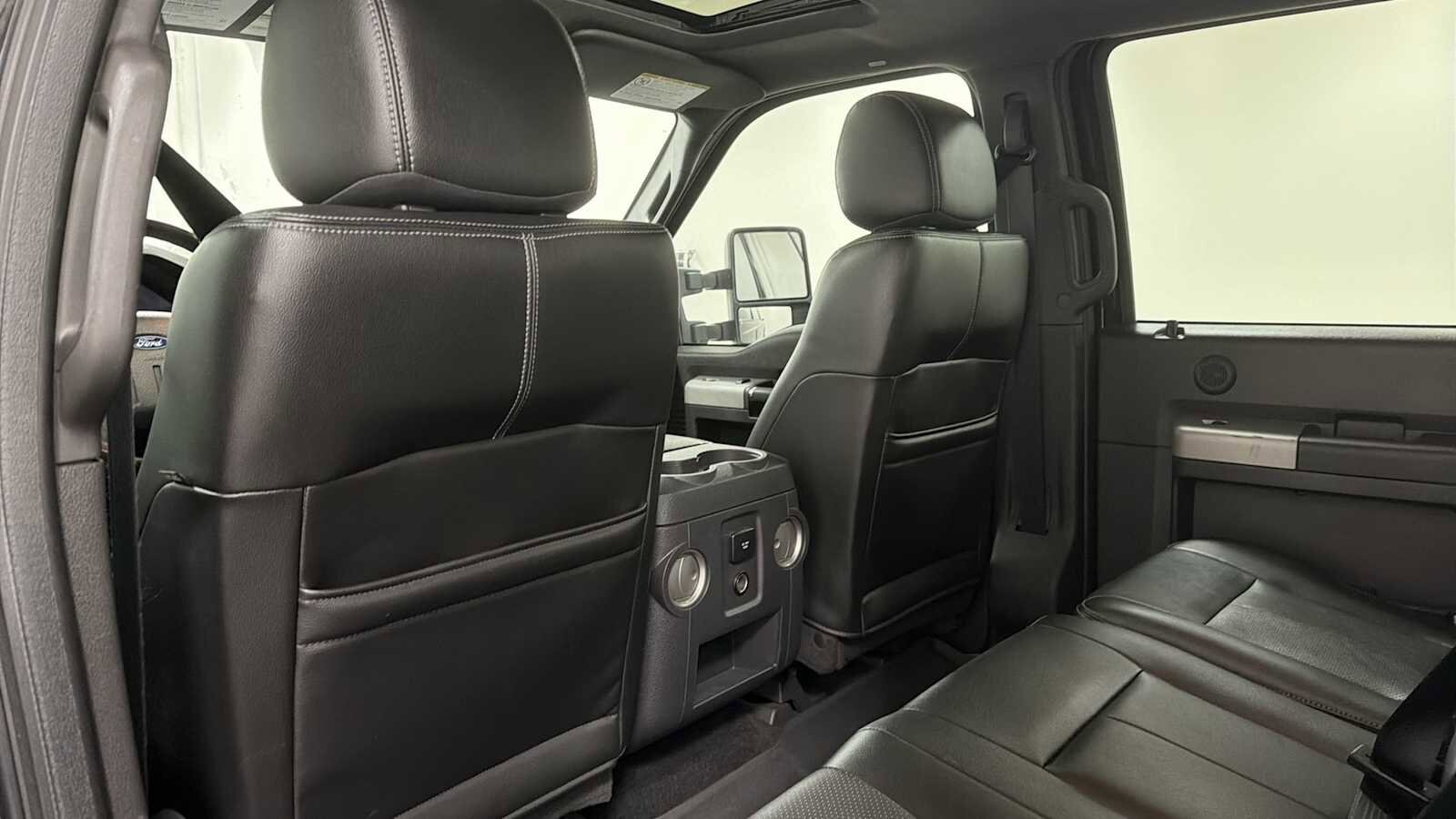 Thumbnail: 2015 Ford F-350 - 26