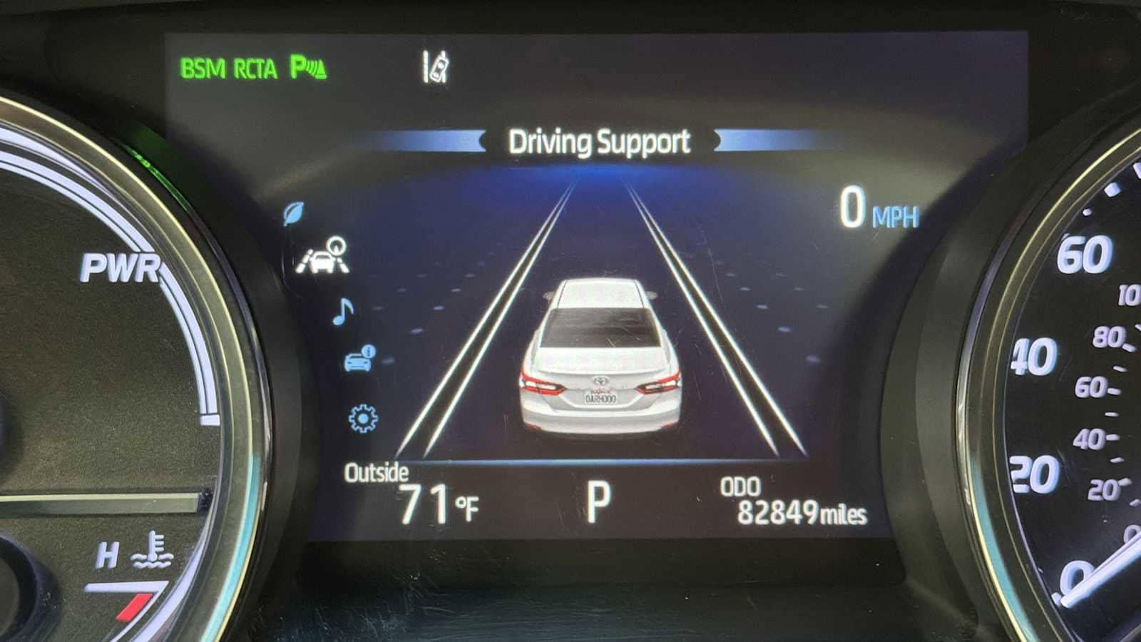 Thumbnail: 2018 Toyota Camry - 17