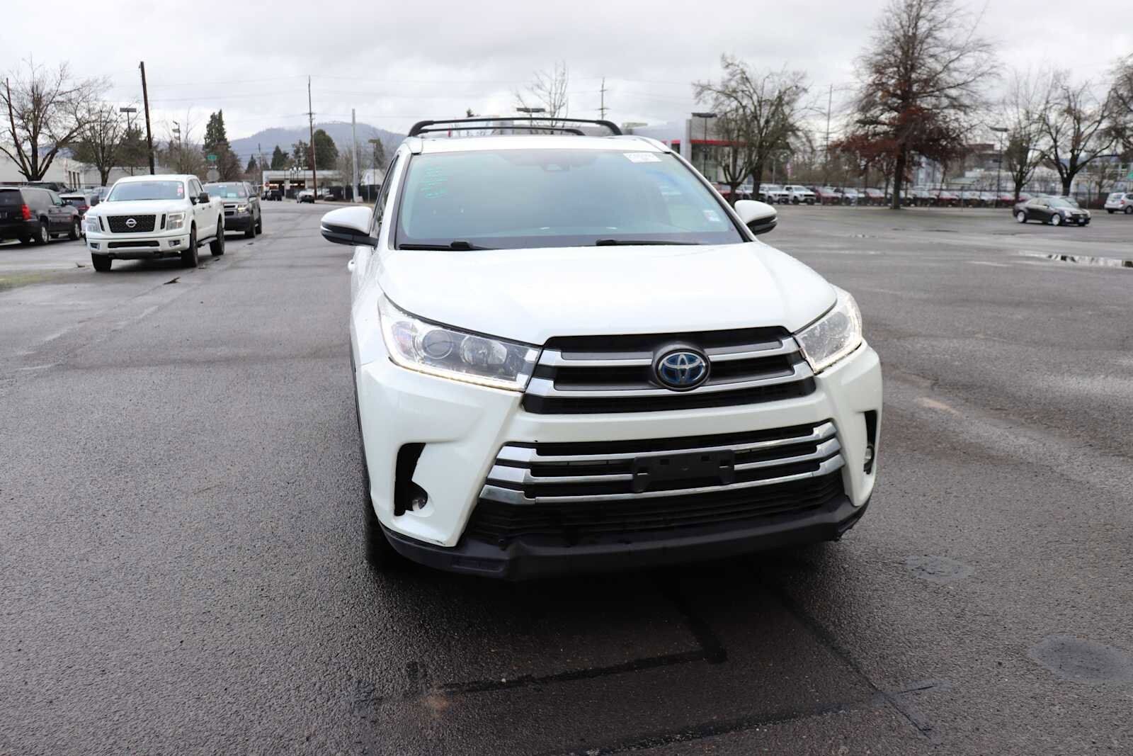Thumbnail: 2019 Toyota Highlander - 3