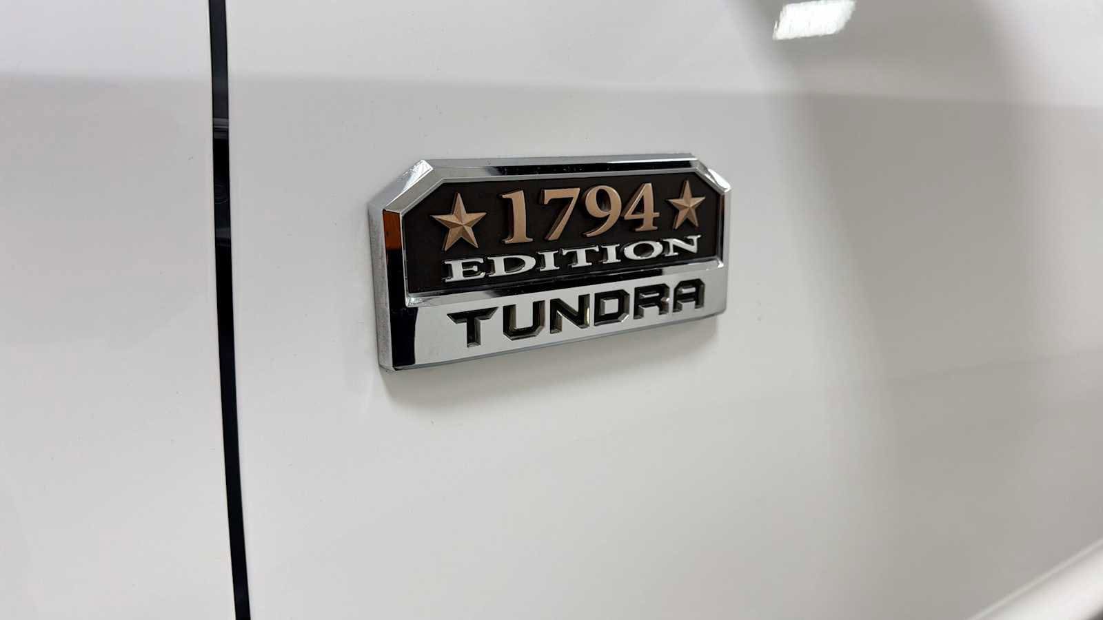 Thumbnail: 2018 Toyota Tundra - 28