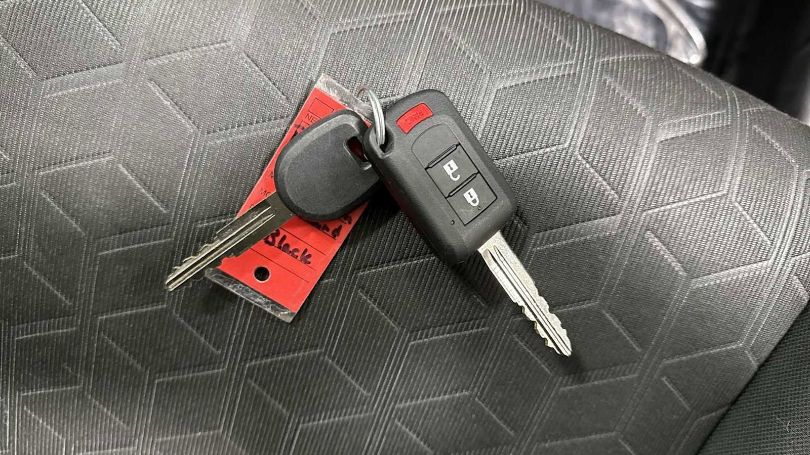 Thumbnail: 2020 Mitsubishi Outlander Sport - 30