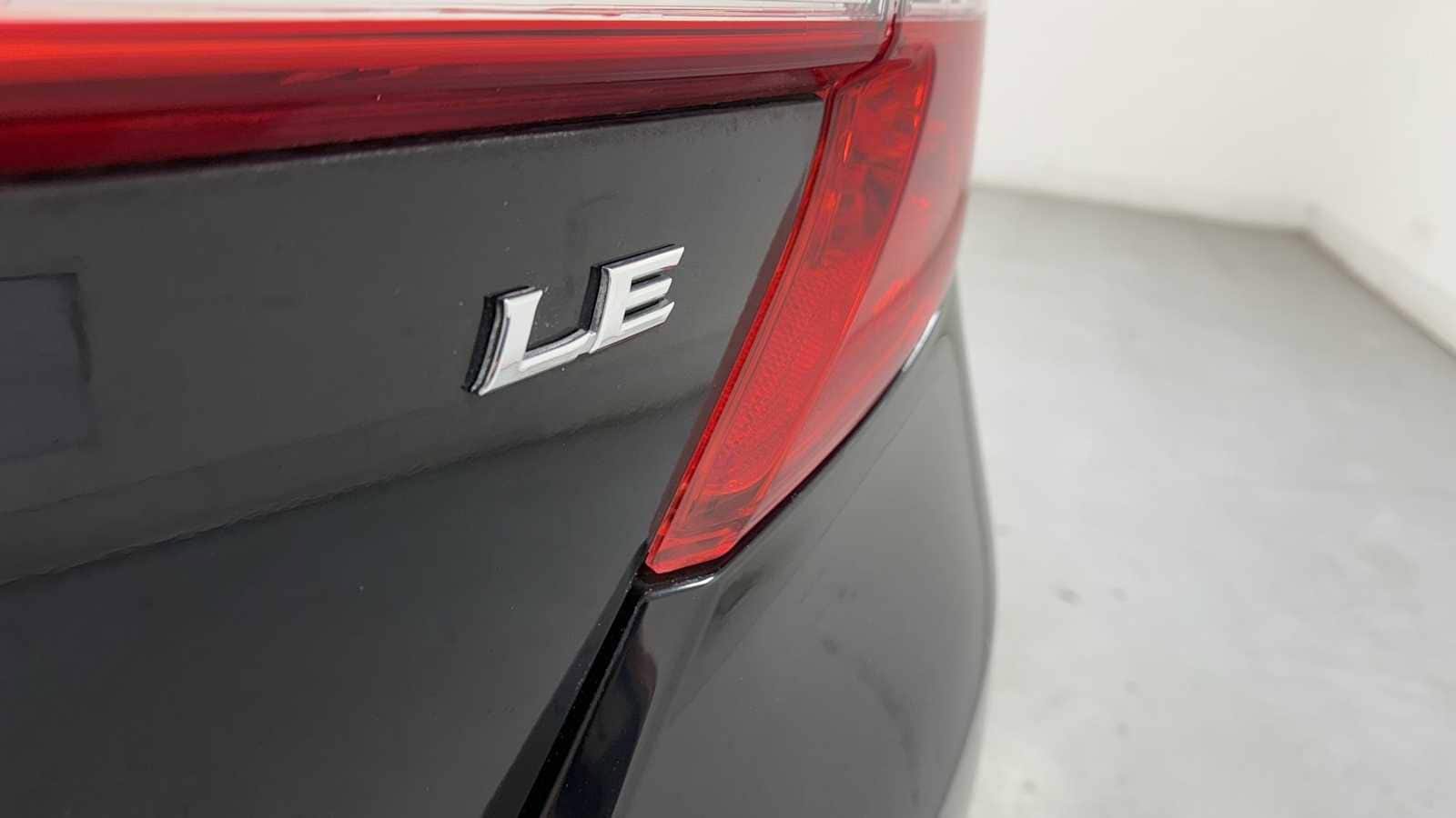 Thumbnail: 2012 Toyota Camry - 26