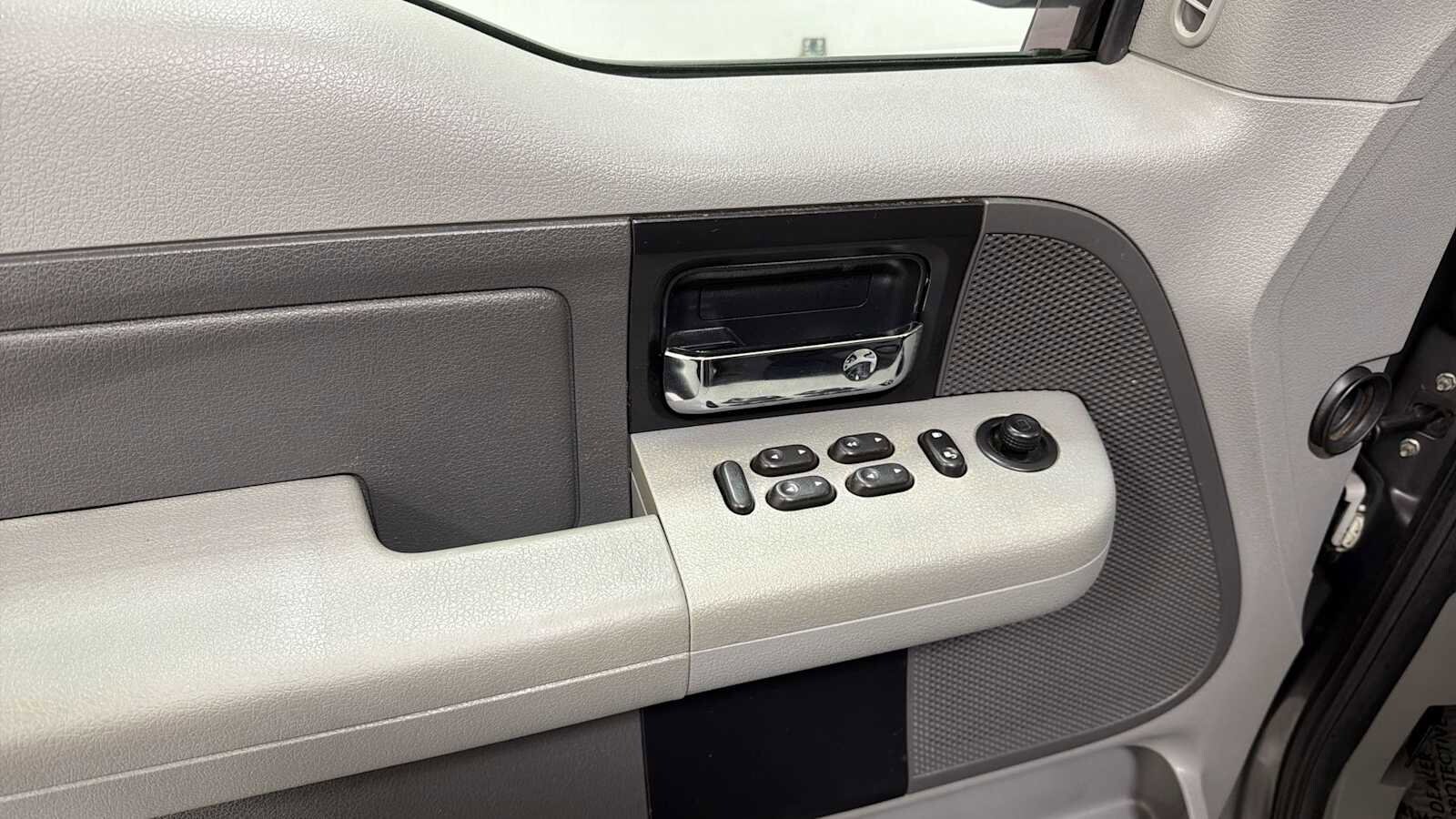 Thumbnail: 2007 Ford Econoline - 15