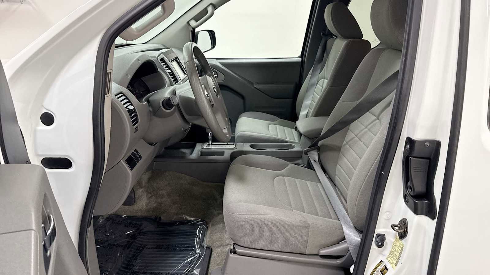 Thumbnail: 2015 Nissan Frontier - 13