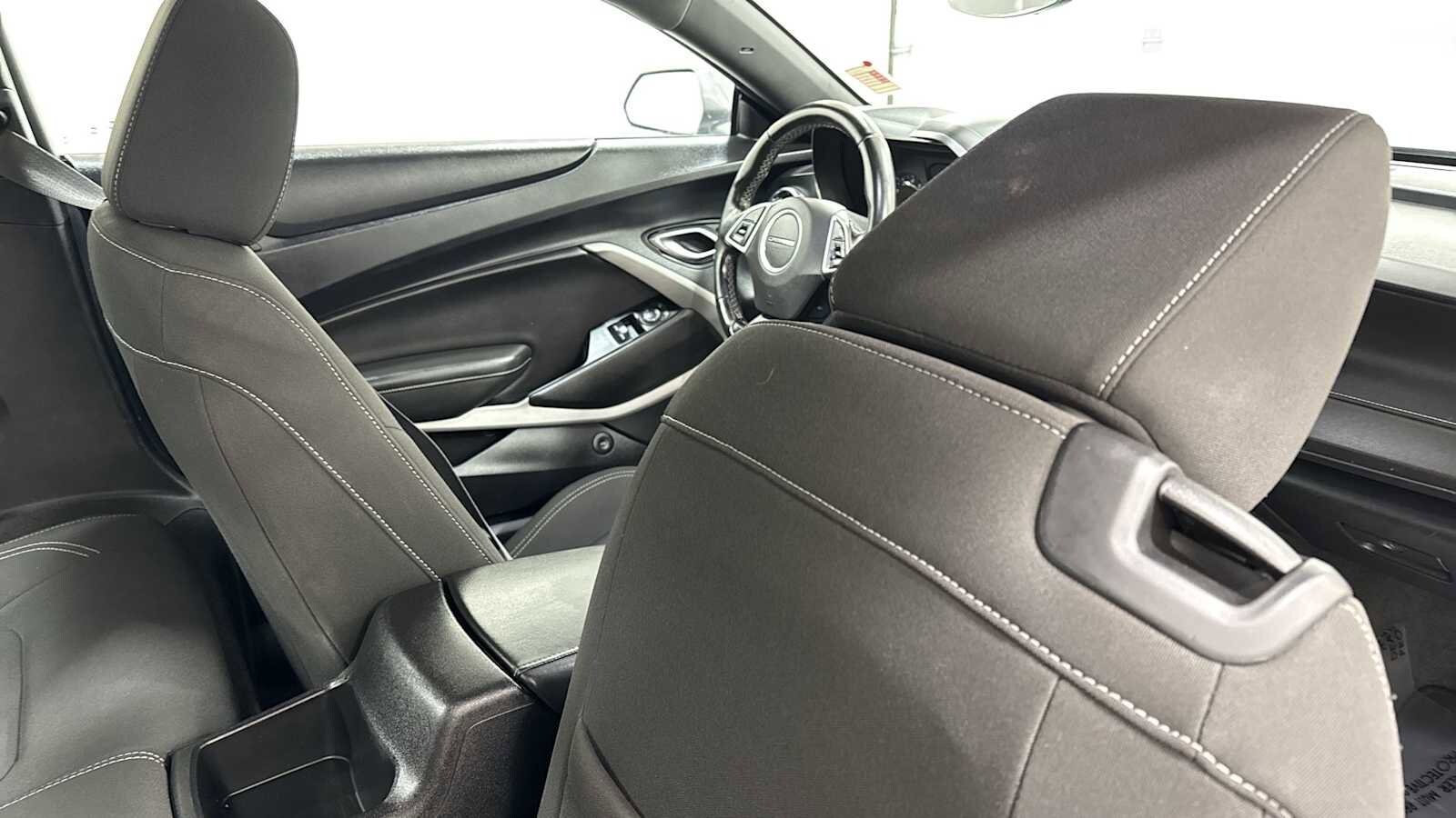 Thumbnail: 2020 Chevrolet Camaro - 25