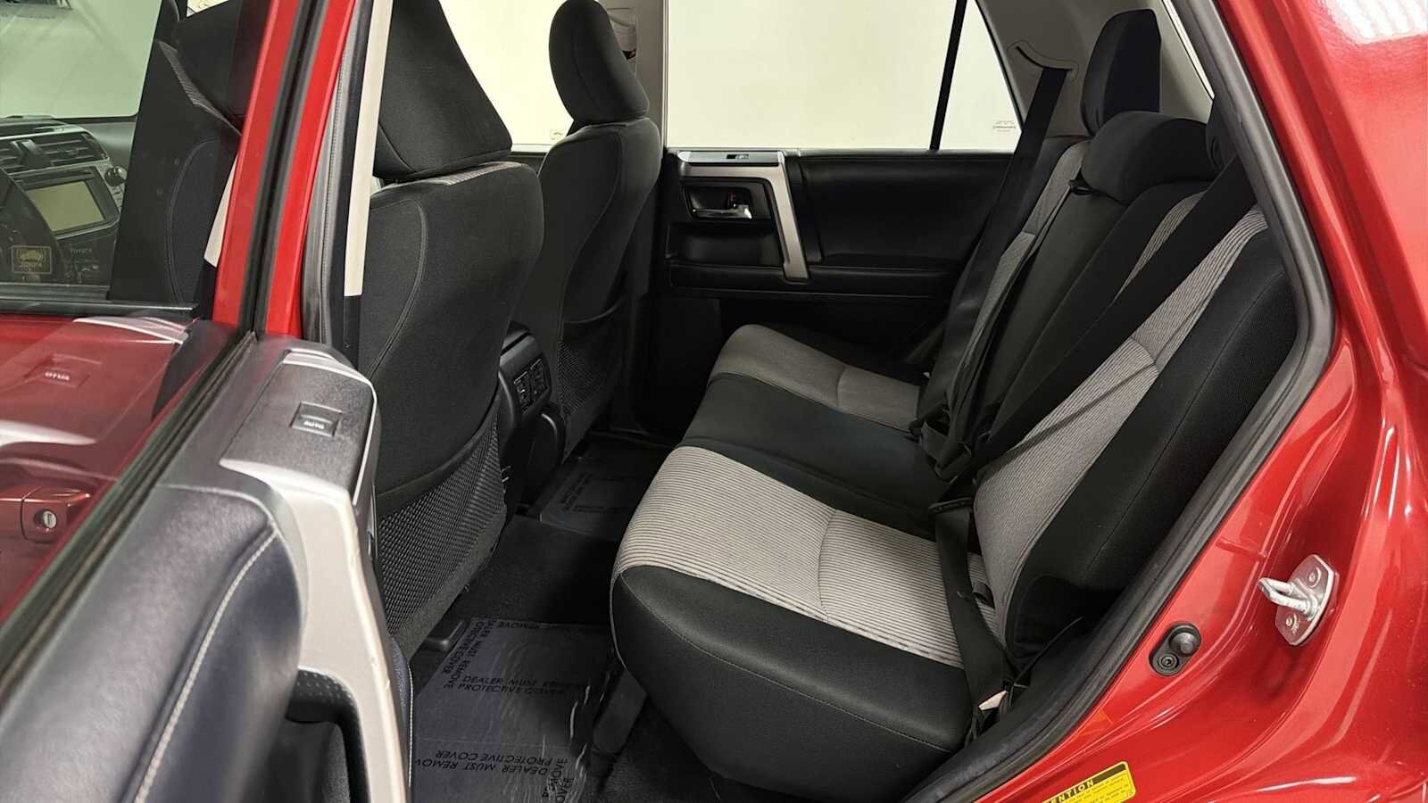 Thumbnail: 2019 Toyota 4Runner - 23