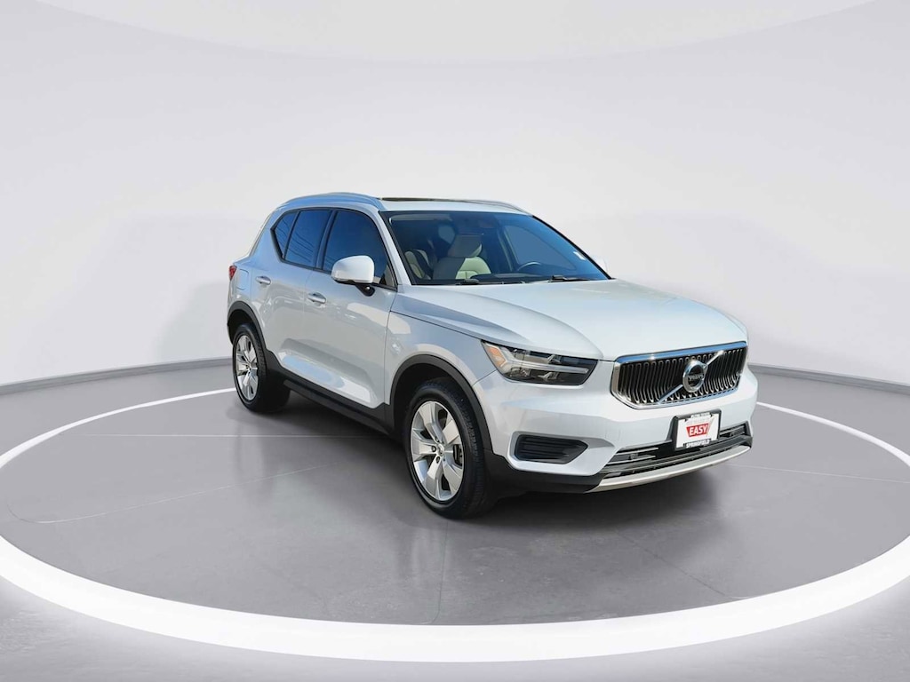 Used 2022 Volvo XC40 T5 AWD Momentum SUV