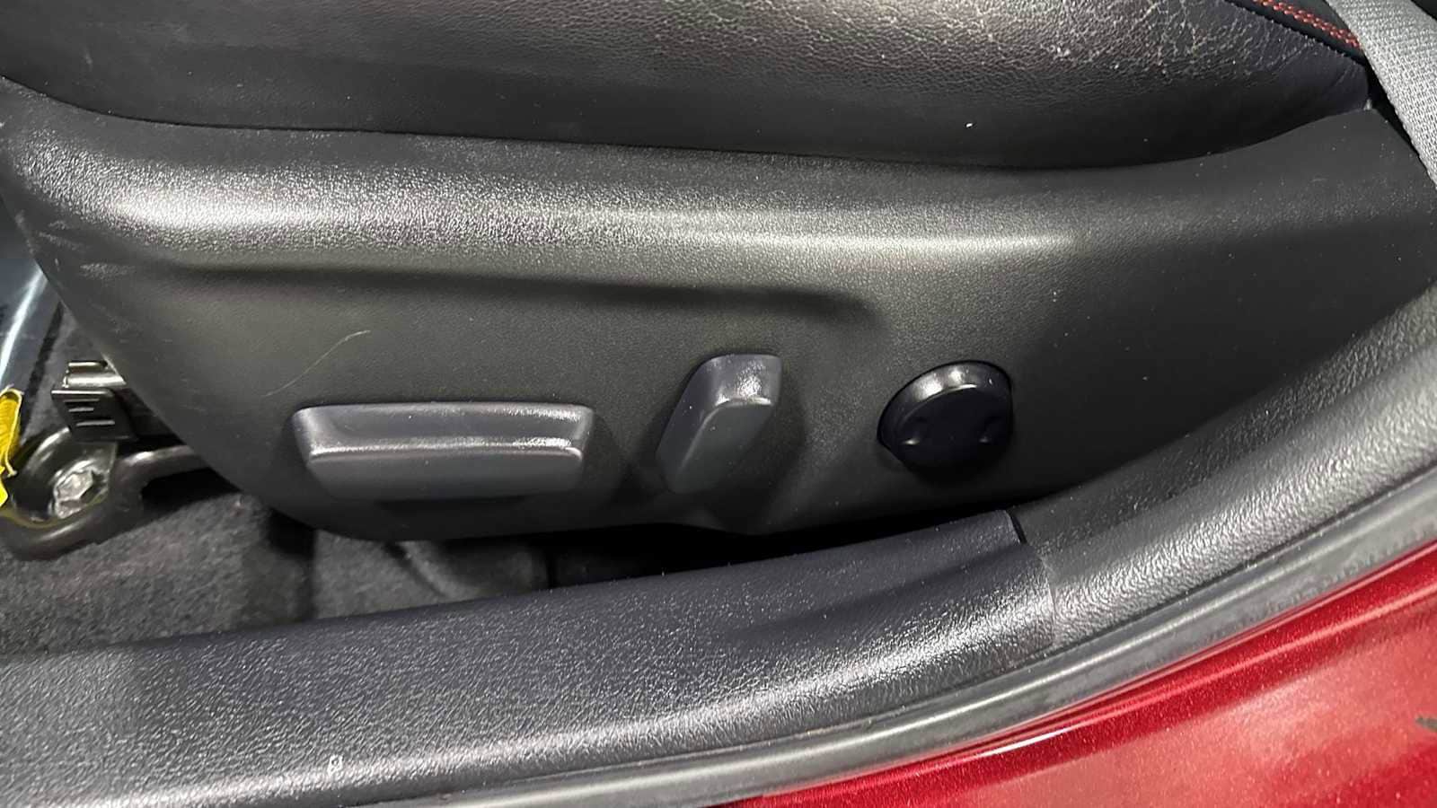 Thumbnail: 2017 Toyota Camry - 14