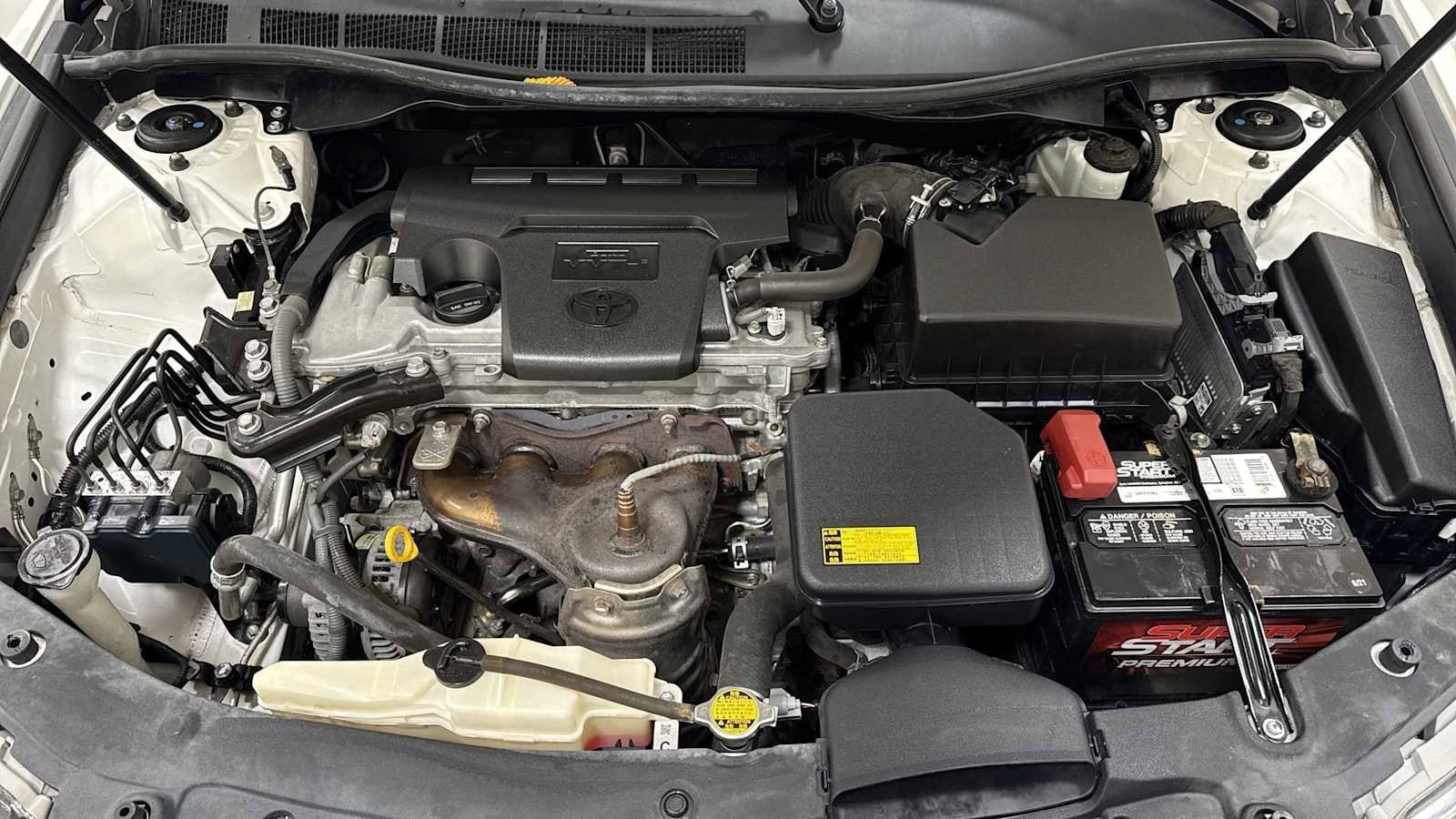 Thumbnail: 2012 Toyota Camry - 28