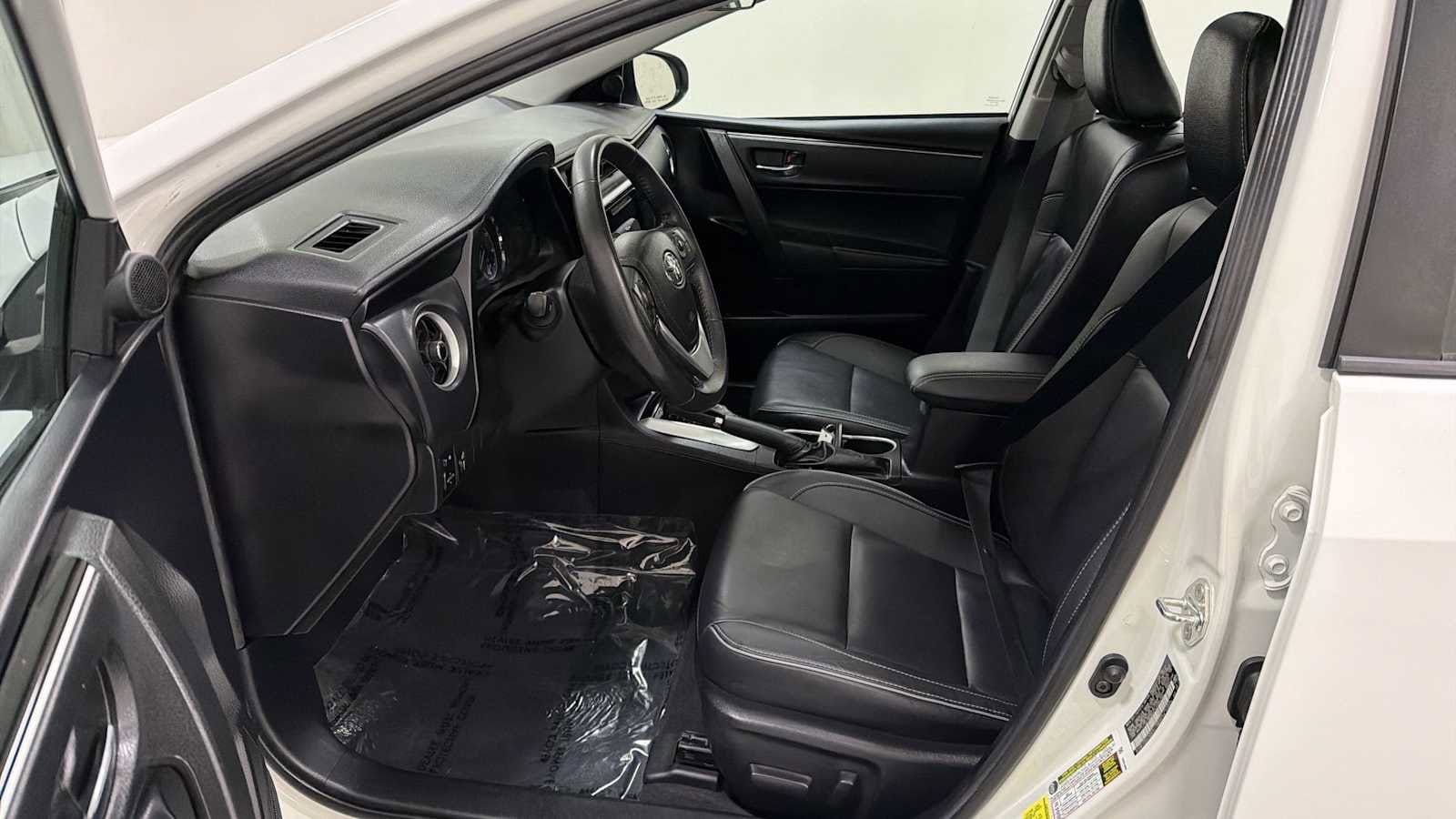 Thumbnail: 2018 Toyota Corolla - 13