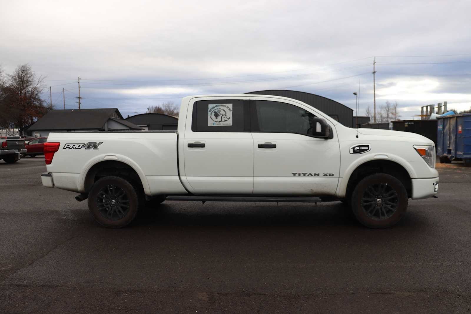 Thumbnail: 2017 Nissan Titan - 4