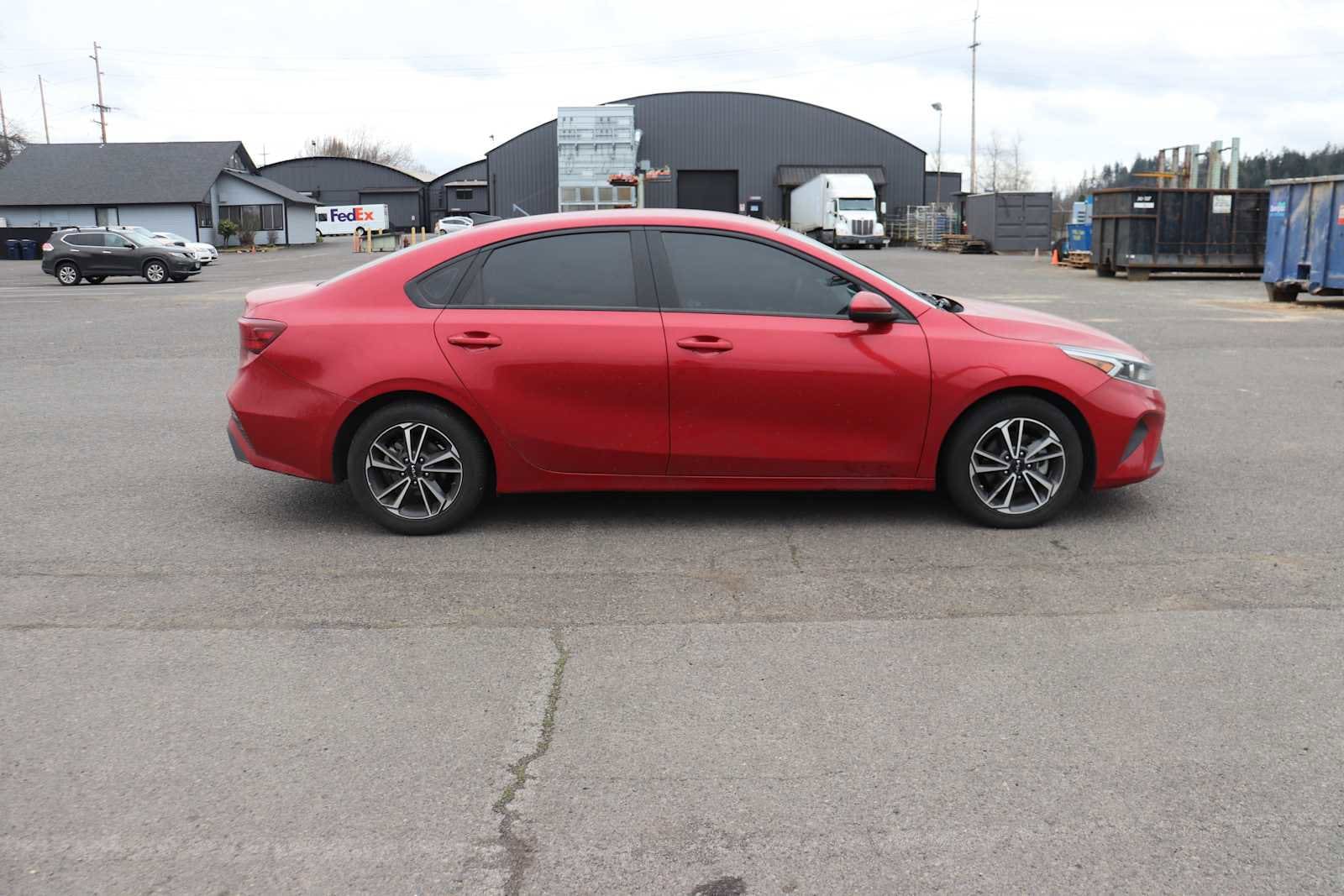 Thumbnail: 2022 Kia Forte - 4