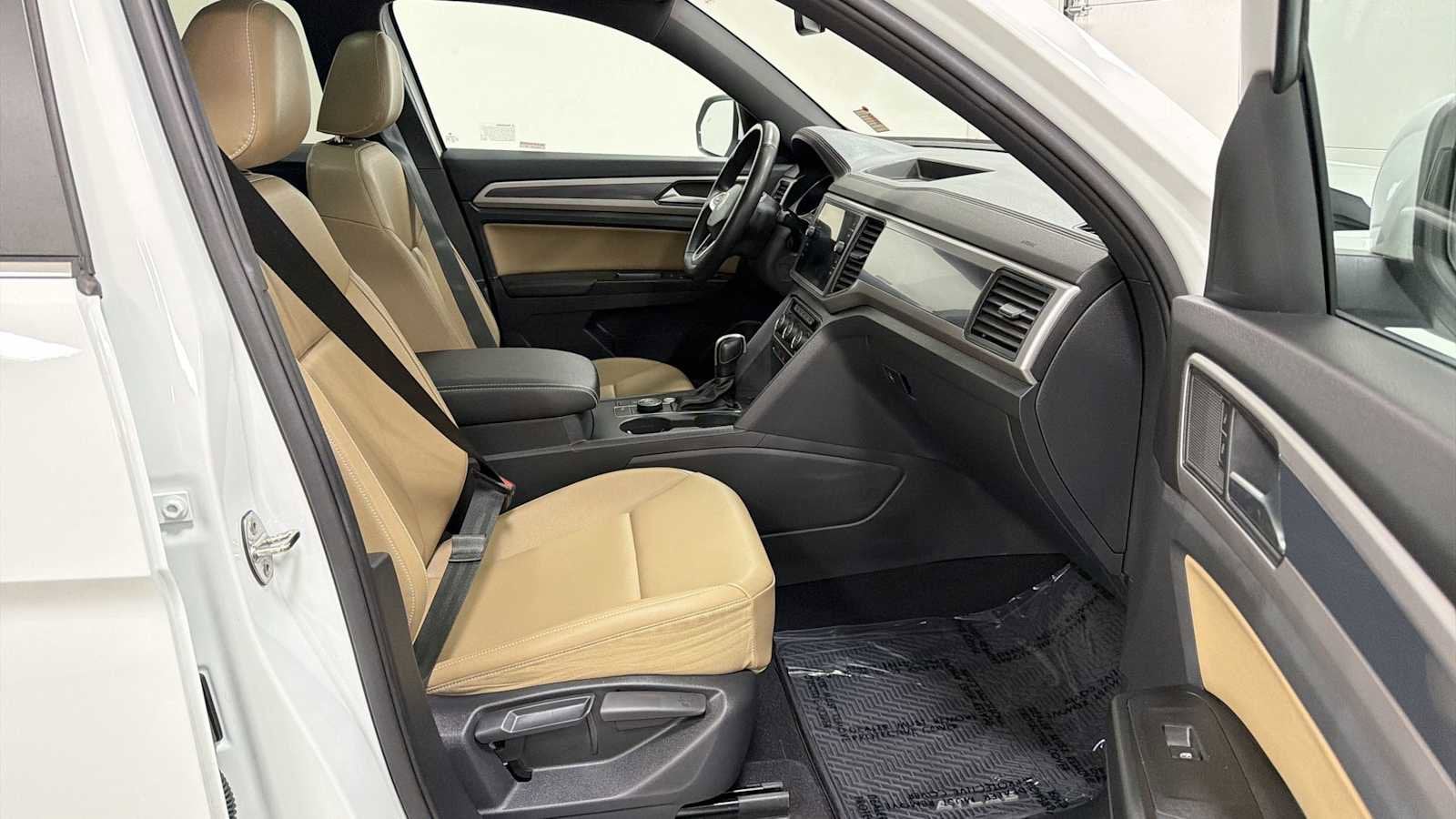 Thumbnail: 2020 Volkswagen Atlas - 29