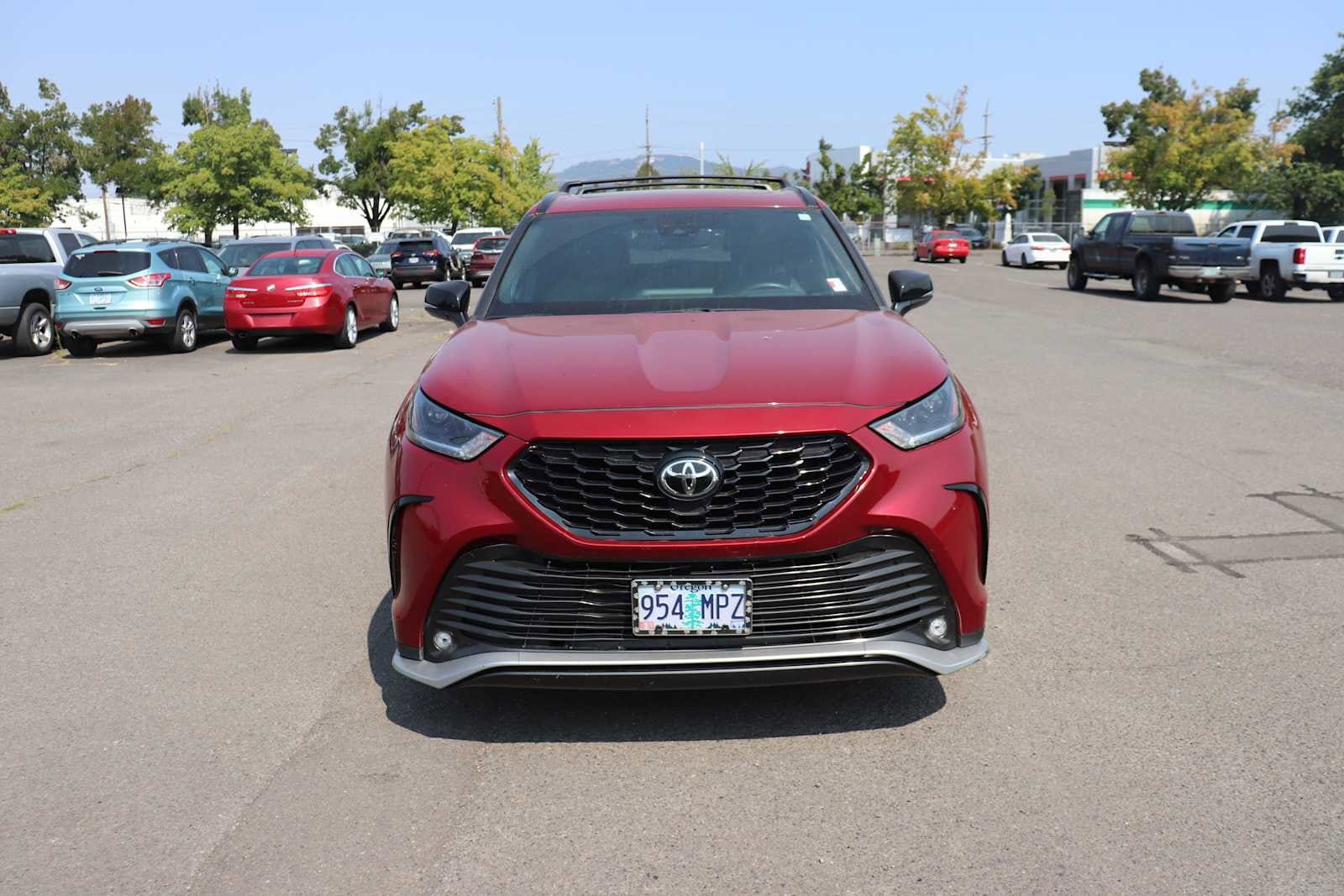 Thumbnail: 2021 Toyota Highlander - 2