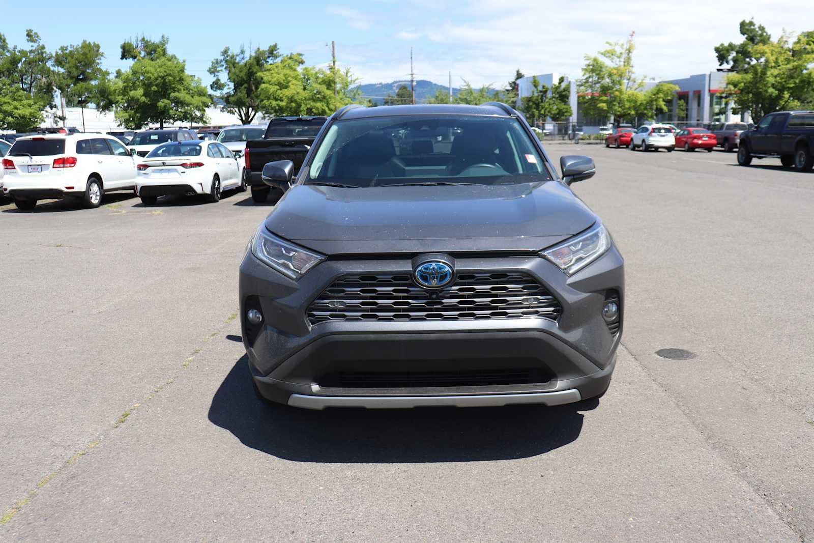 Thumbnail: 2020 Toyota RAV4 - 2