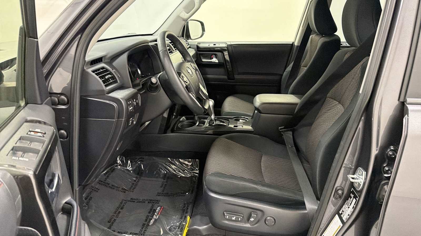 Thumbnail: 2023 Toyota 4Runner - 13