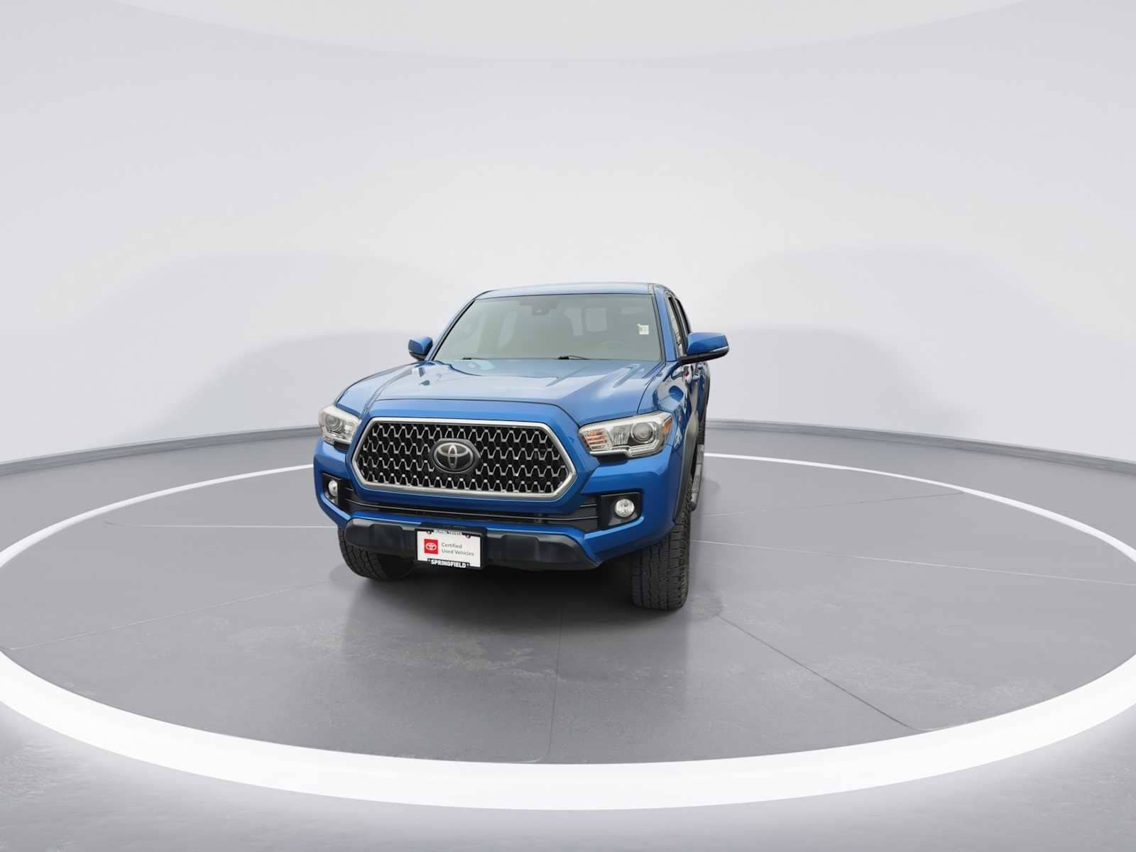 Thumbnail: 2018 Toyota Tacoma - 3