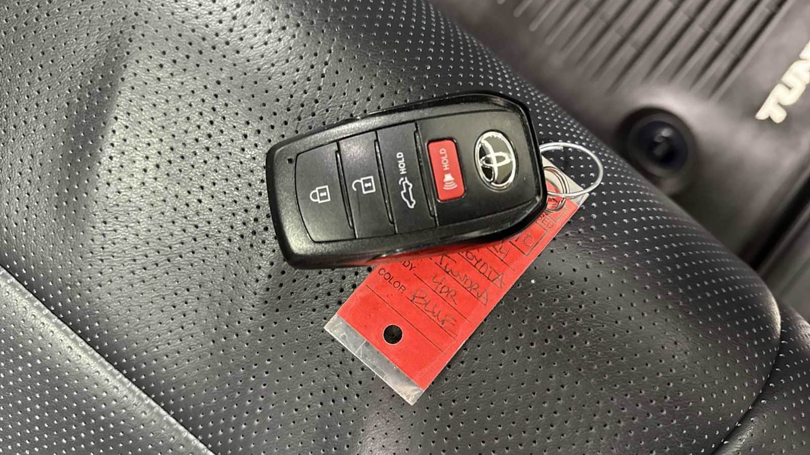 Thumbnail: 2024 Toyota Tundra - 32