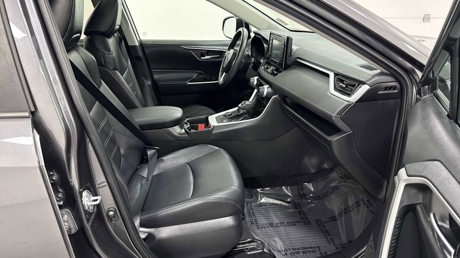 Thumbnail: 2021 Toyota RAV4 - 29