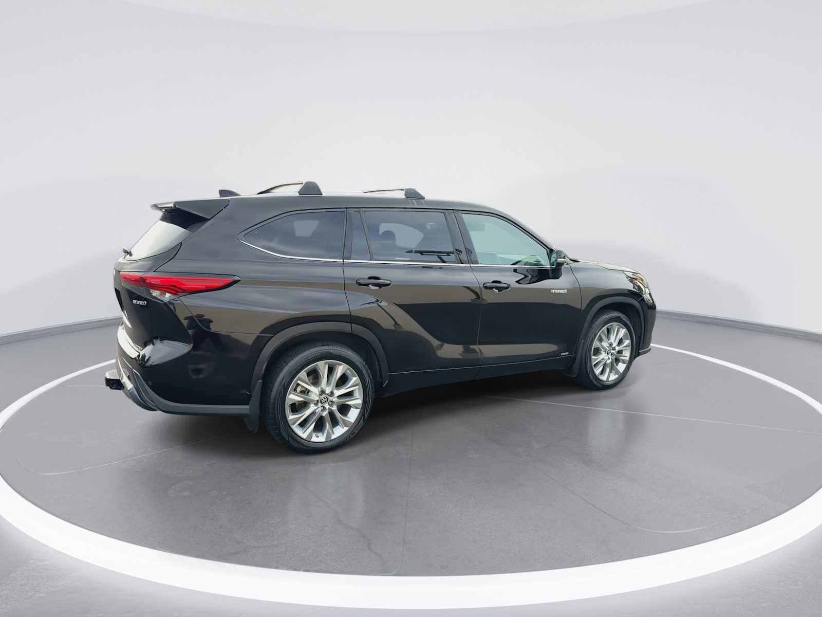 Thumbnail: 2021 Toyota Highlander - 8