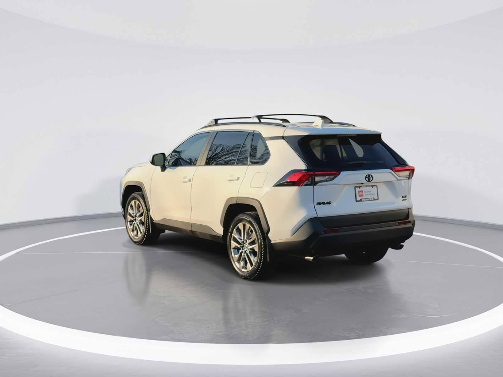 Thumbnail: 2020 Toyota RAV4 - 6