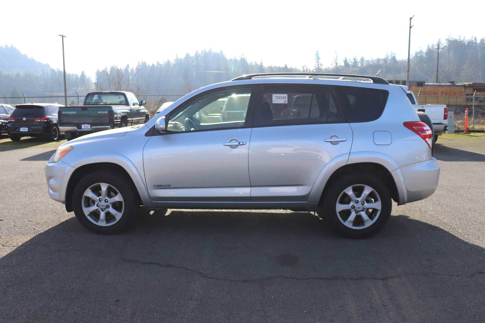 Thumbnail: 2009 Toyota RAV4 - 8