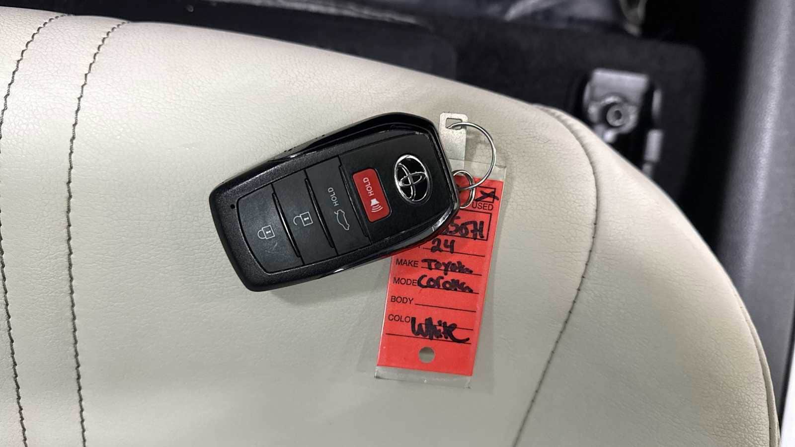 Thumbnail: 2024 Toyota Corolla - 32